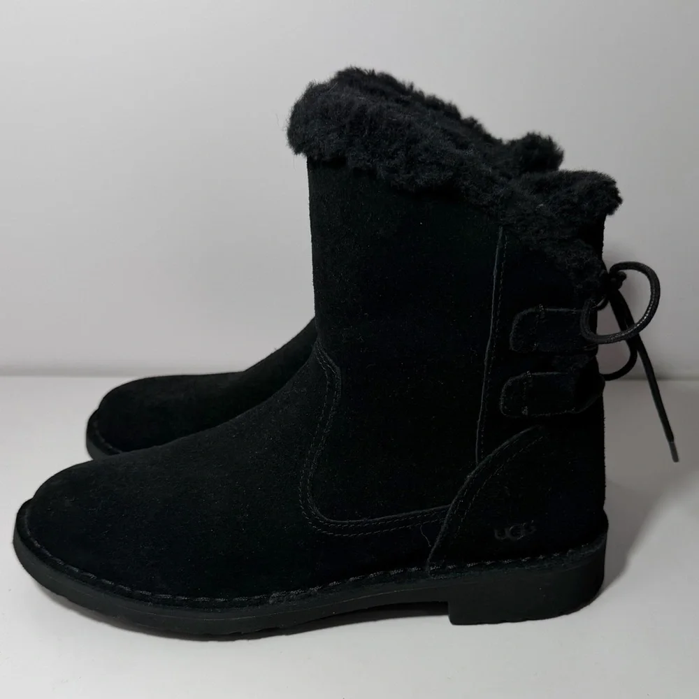 UGG Naiyah Winter Boots Black Size 8